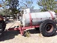 contentores de água de 3000l a funcionar 
 .