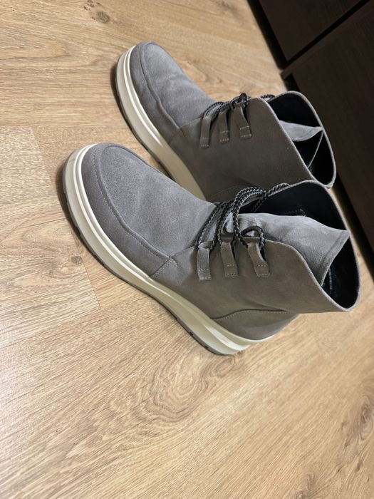 Продам жіночі черевики