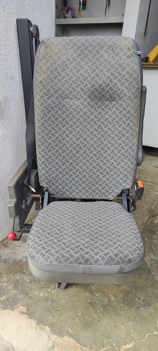 Banco Defender para caixa de carga