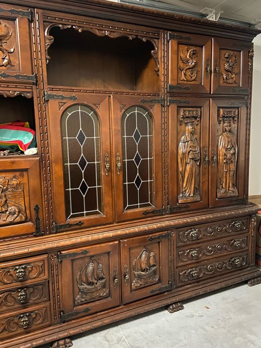 Móveis antigos muito bom estado