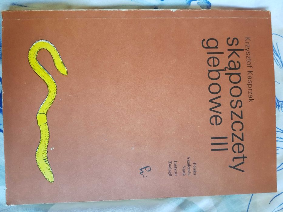 Skąposzczety glebowe III