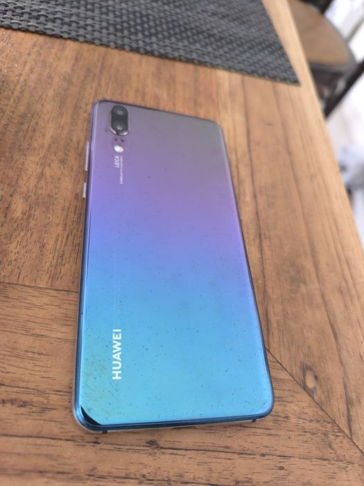 Telemóvel Huawei P20