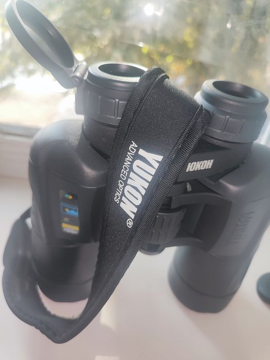 Бінокль YUKON 10x50 WA