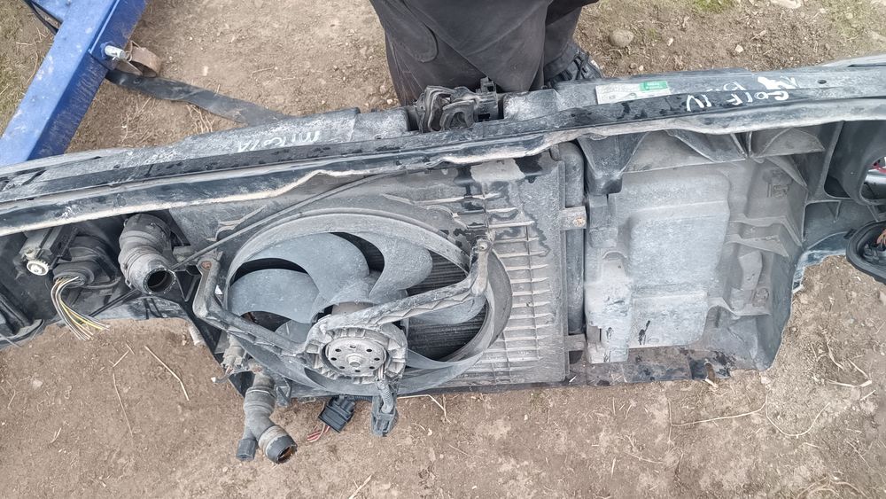 Телевізор панель радіатор Volkswagen Golf 4 гольф 4