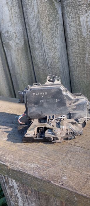 Замок шкода октавіа тур