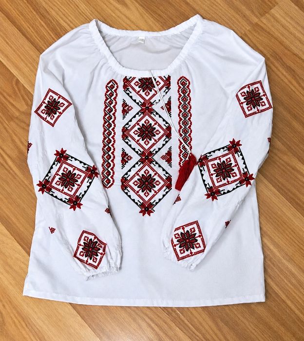 Вишиванка для дівчинки