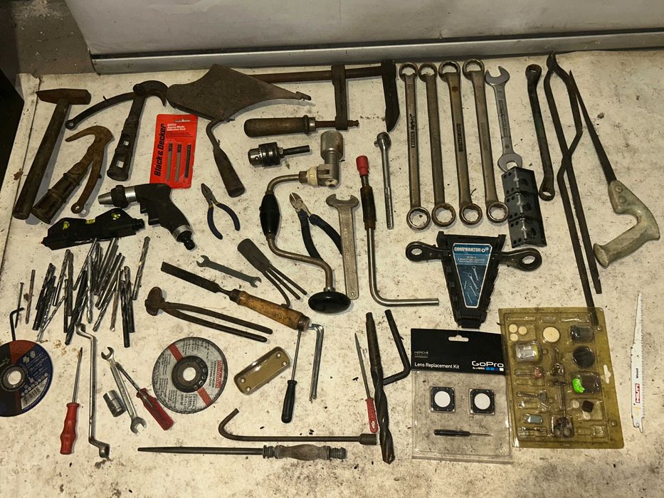 Zestaw starych NARZĘDZI