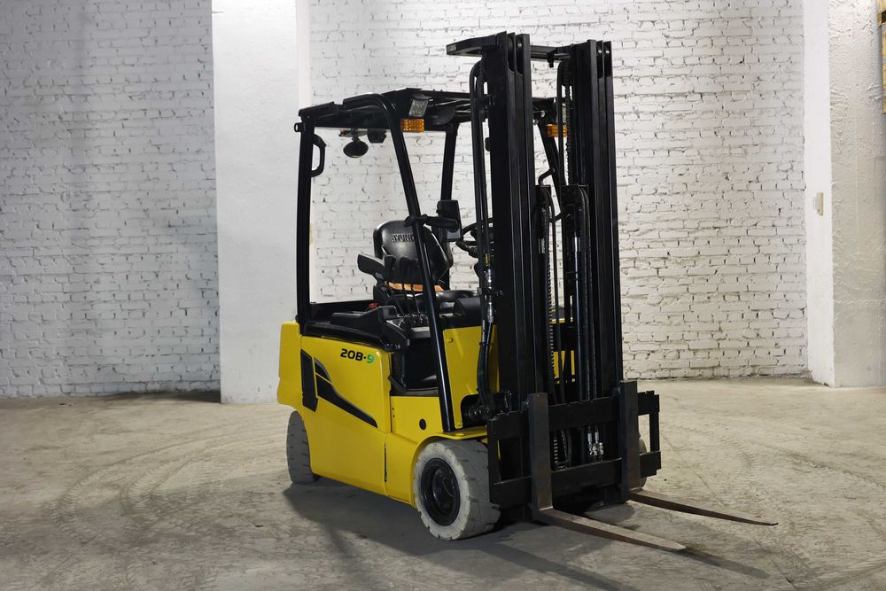 Wózek widłowy HYUNDAI 20B-9 2021r.
