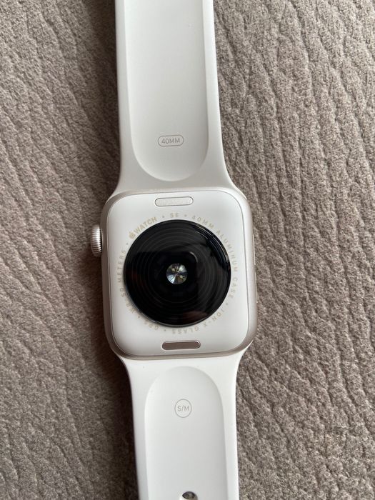 Apple Watch SE 3, 40mm Starlight como novo