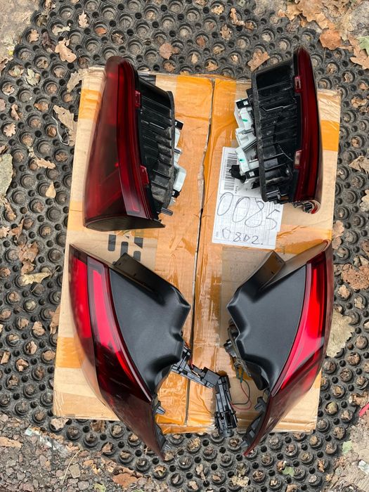 Фари задні оригінальні VW GOLF   7          і