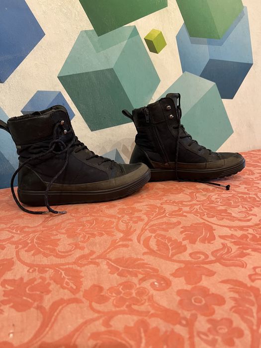 Ботинки ECCO 39 размер