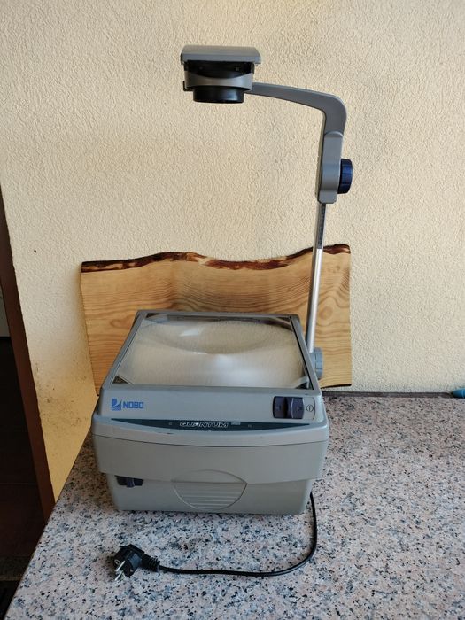 Projetor de acetatos Nobo Quantum 2523