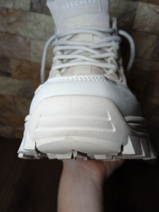 Абсолютно нові ботинки Skechers Street Blox
