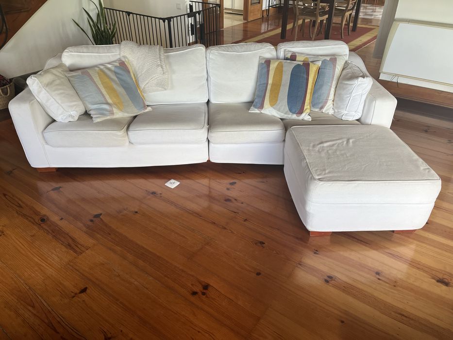 Sofa Chateaux d’Ax com puff