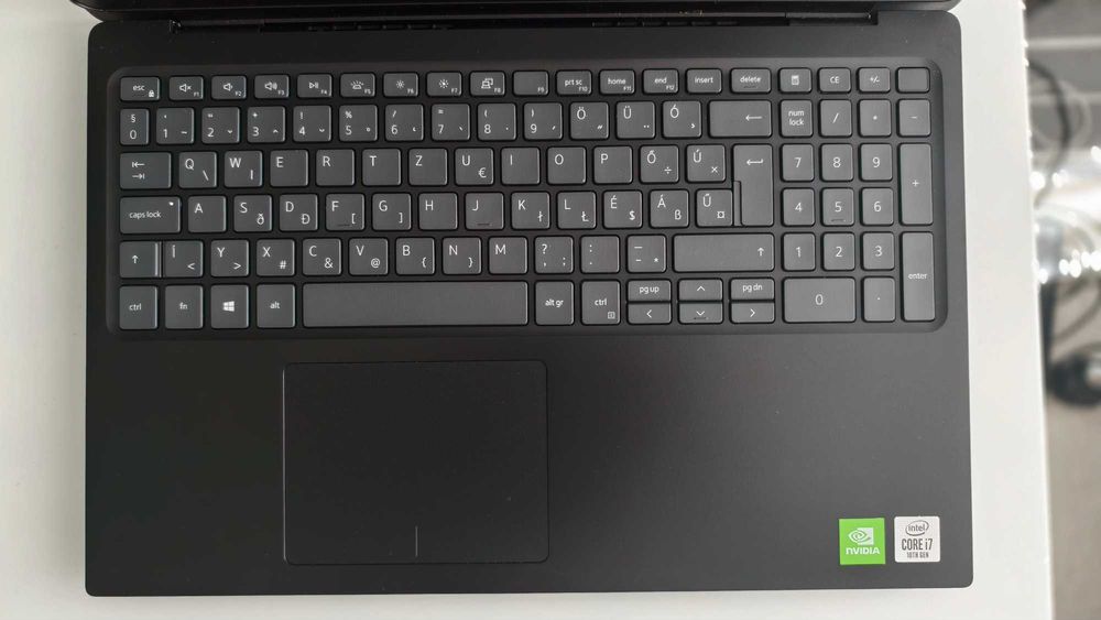 Dell Vostro 5590 i7-10510U