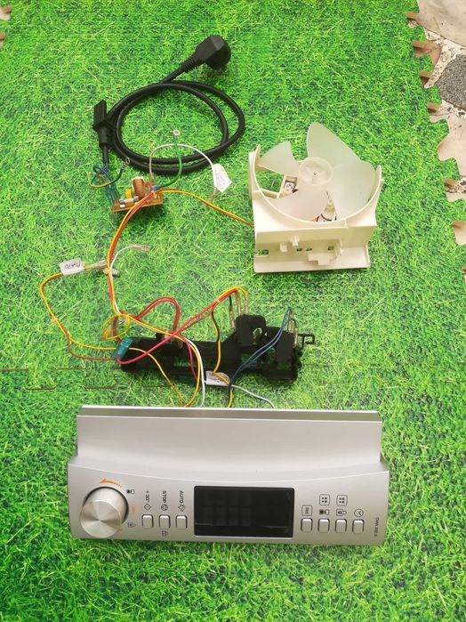Componentes Microondas Candy CMW 20D S