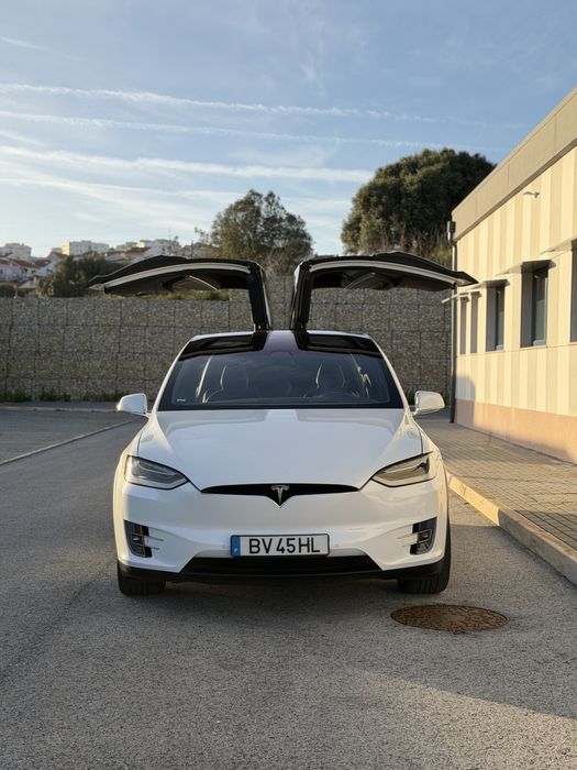Tesla Model X 100D