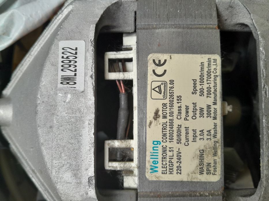 Пральна машина .Indesit iwsb 51051 по  запчастинах.
