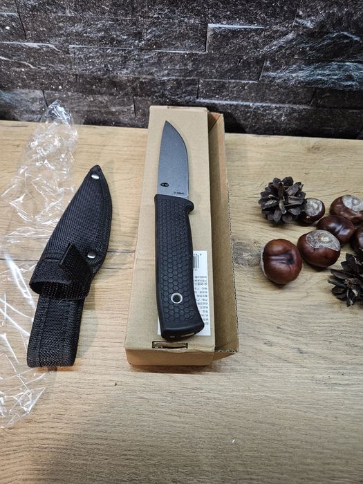 Noz myśliwski na ryby i grzyby