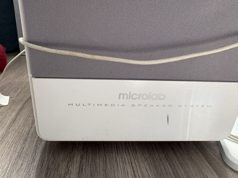 Акустична система Microlab 2.1.