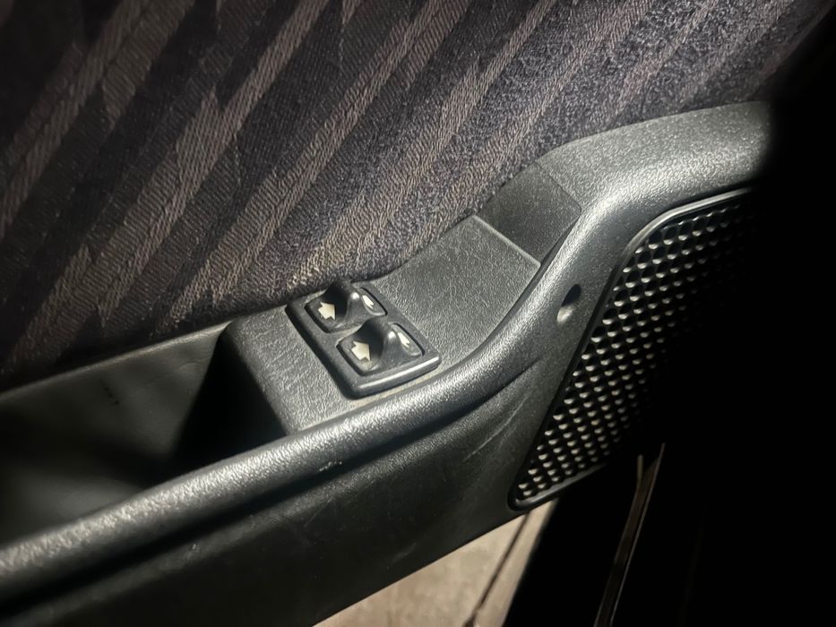 Clássico Rover 114 GTi