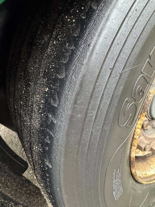 Напівпричіп Когель Kogel 2013року мега з мульдою рівна підлога 33палет