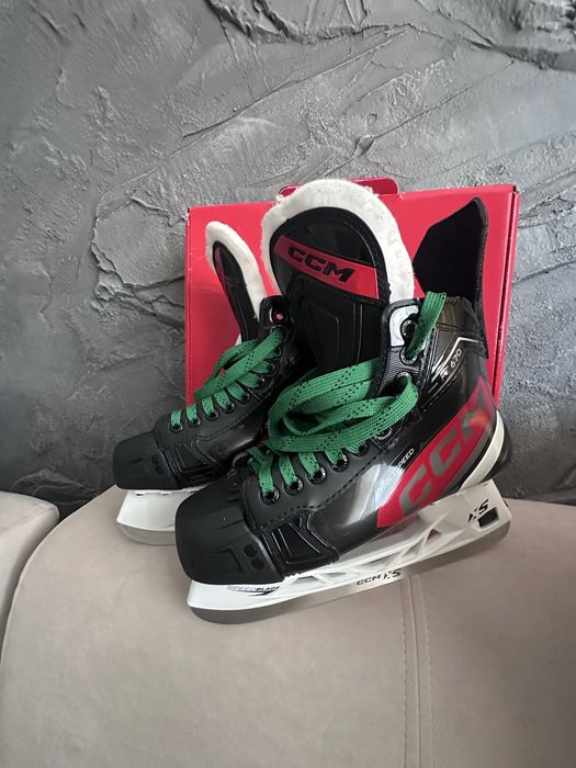 ковзани CCM Jetspeed FT670
