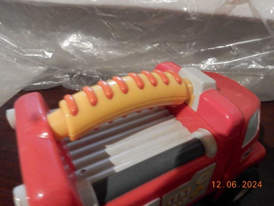 samochód Little Tikes