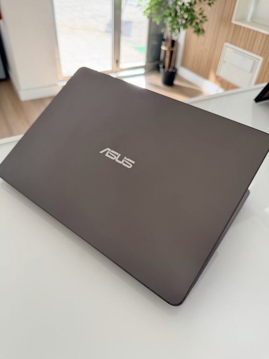 Portatil Asus Notebook UX430U