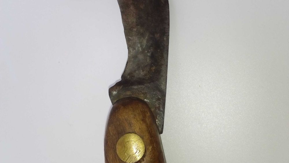 Nóż ogrodniczy sygnowany Koroną.