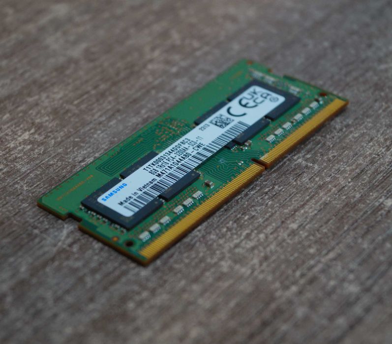 Пам'ять для ноутбуків Samsung 8Gb DDR4 3200 MHz TVOYO
