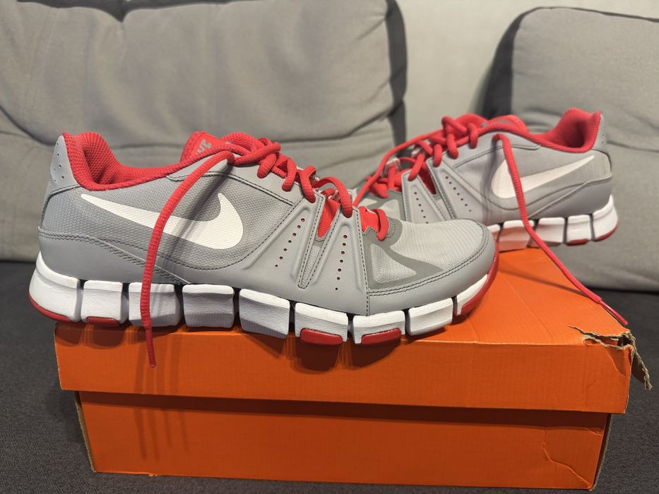 Nike Flex Show Trainer 3