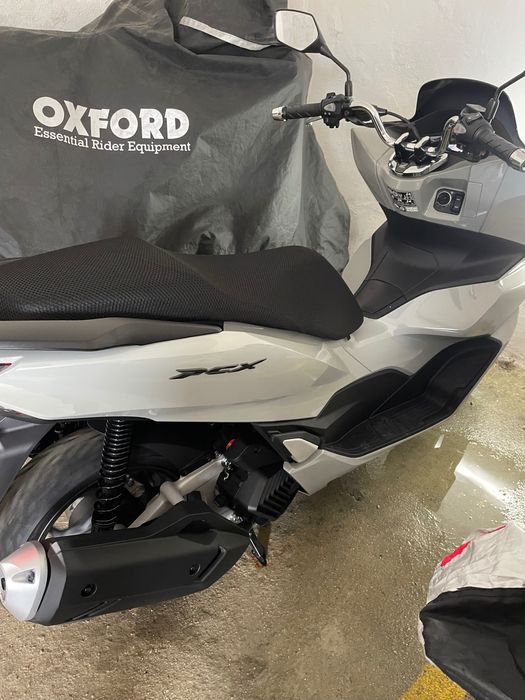 Honda pcx 2024 com 1400km