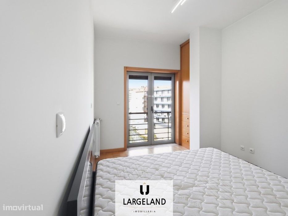 Apartamento T2 Duplex Zona Glicínias, Aveiro