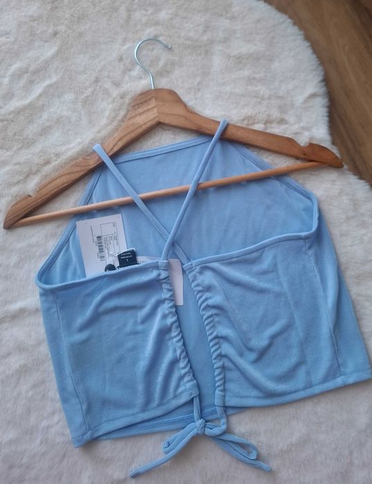 Jasnoniebieski top