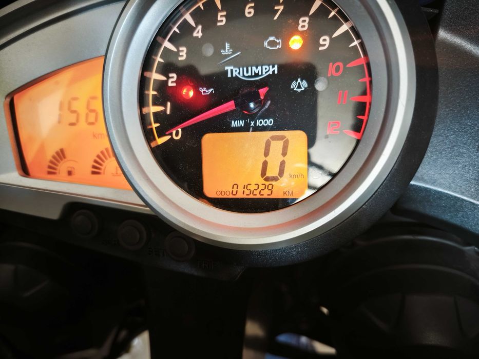 Triumph tiger 1050