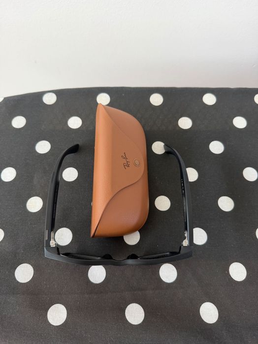 Ray-Ban Meta Wayfarer Gen 1 – Preto – Bom estado