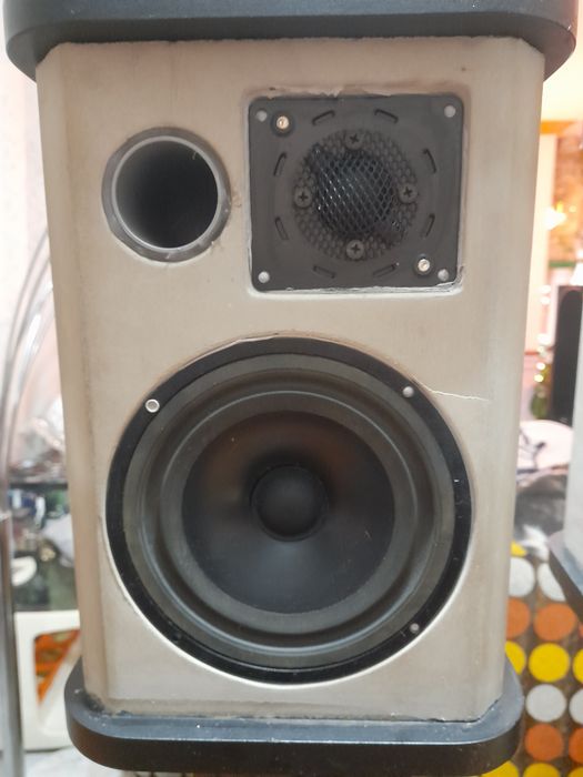 Colunas marca Rauna of Sweden