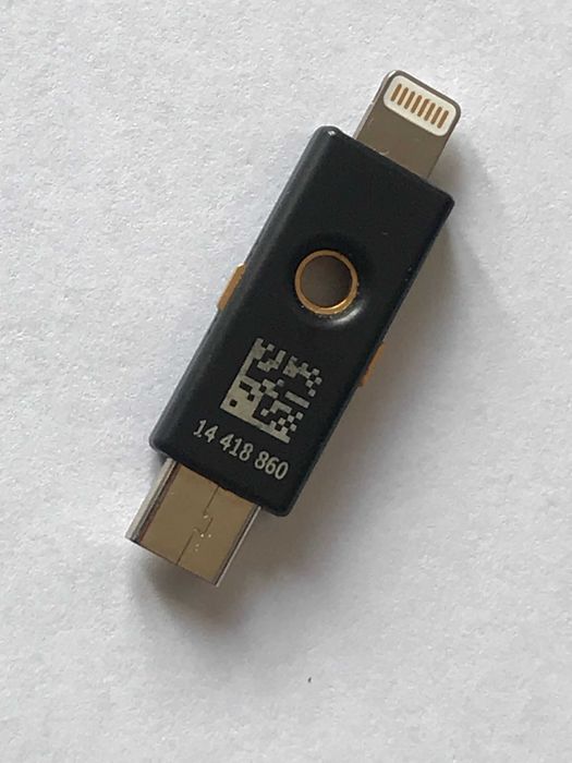 Yubikey 5Ci (do przechowywania passkey poza chmurą)
