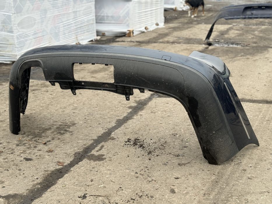 Задній бампер Passat B6 універсал в колір пассат б6