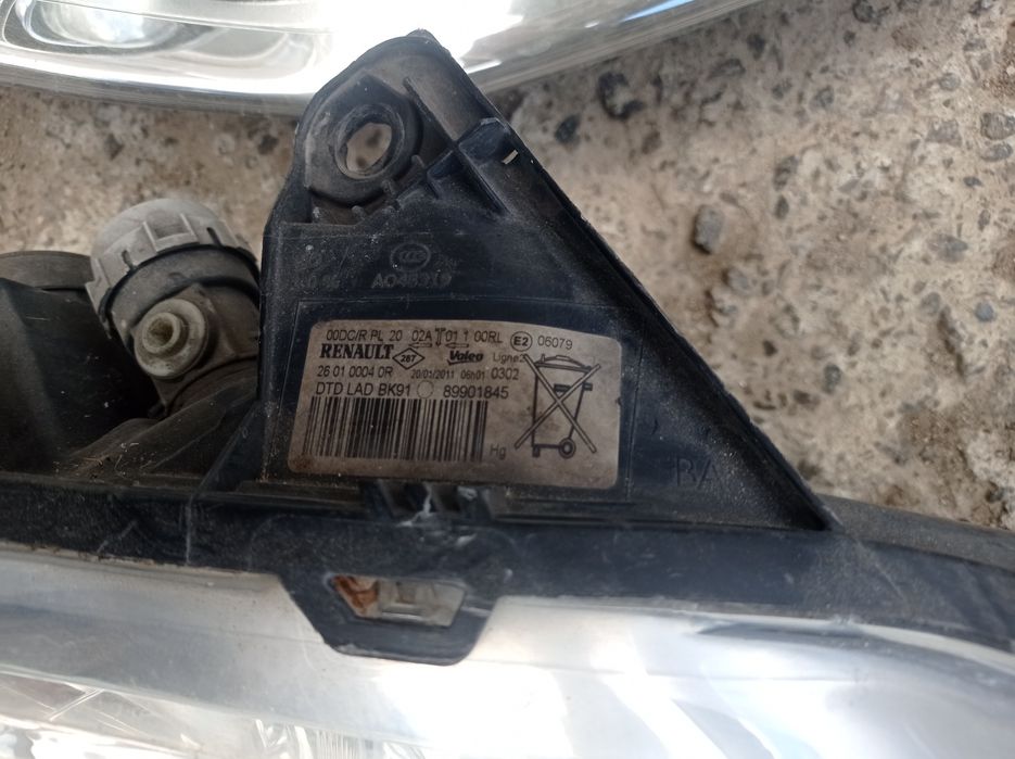 ФАРА передня ліва права ксенон RENAULT LAGUNA III (07-10)