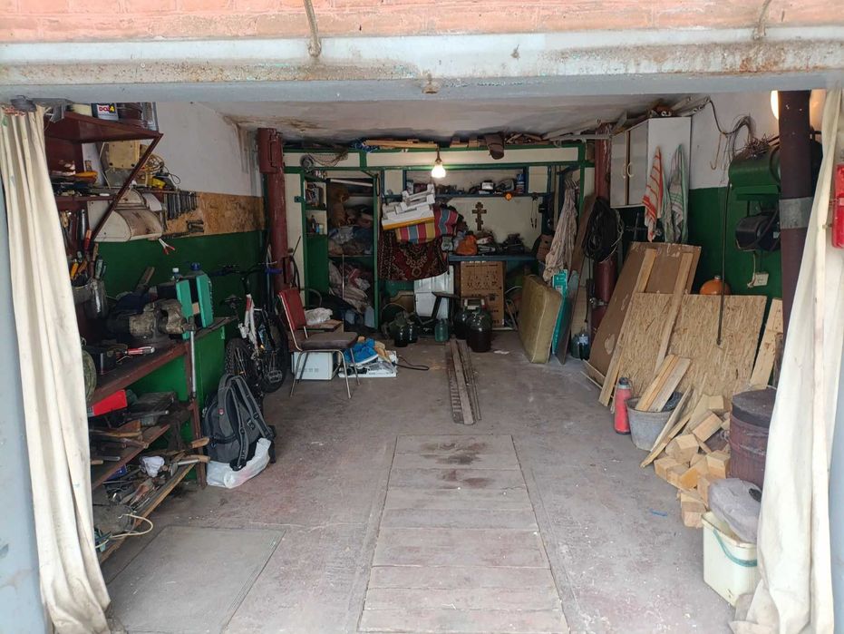 Продам гараж ГБК Лада