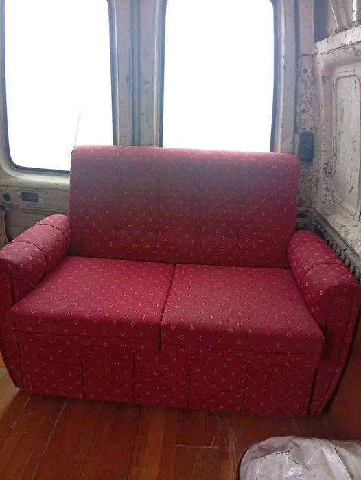 Sofá de 2 lugares com cama