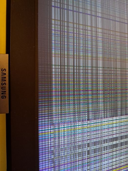 млнитор samsung s27bg400ei пошкодженний