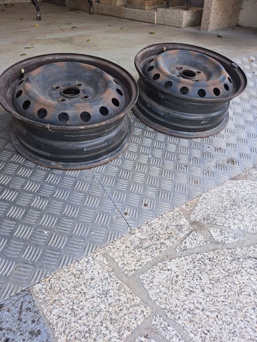 3 jantes Toyota Yaris 2007