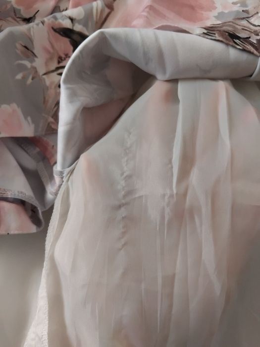 Szara rozkloszowana sukienka koktajlowa w kwiaty Urszula Szyk r. 34/36