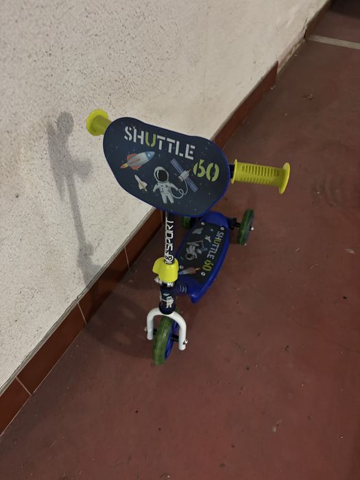 Vendo Trotinete astronautas