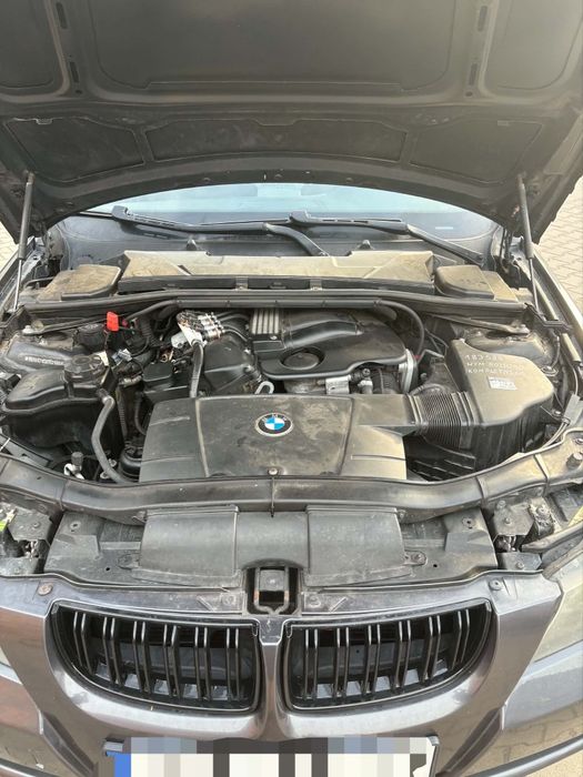 BMW E90 320i 2.0 150 KM LPG Xenon