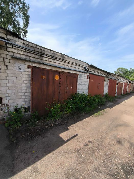 Гараж капітальний цегляний. АК-16 біля Епіцентру.