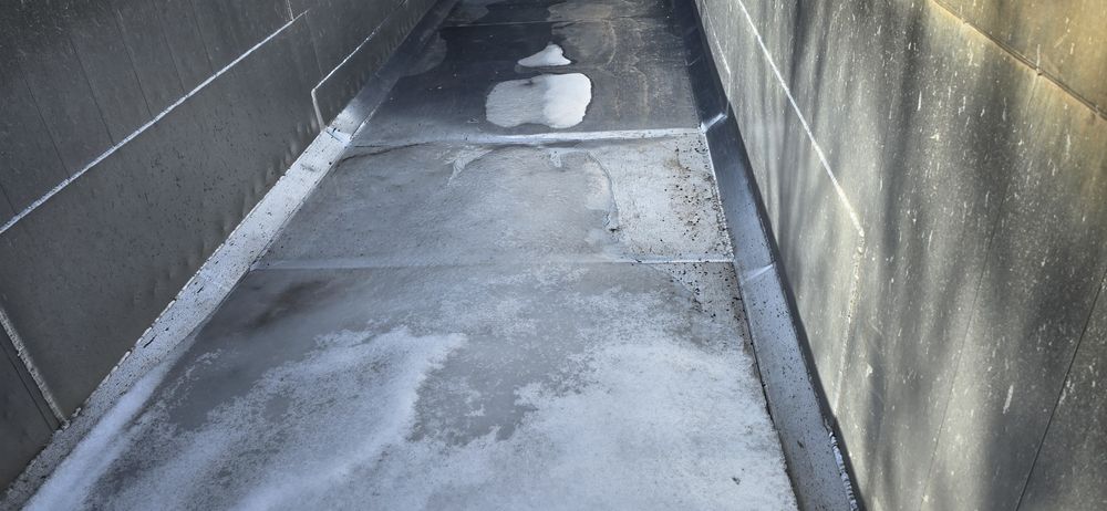 Продам полуприцеп  самосвал  на 30 кубов идеальное состояние